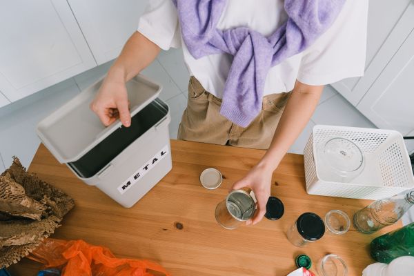 Poubelles ingénieuses : alliez confort et style chez vous !